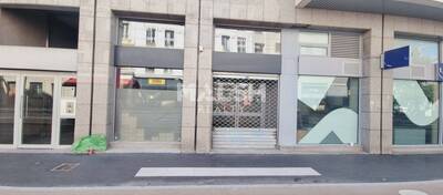 MALSH Realty & Property - Local commercial - Carré de Soie / Grand Clément / Bel Air - Villeurbanne - 1