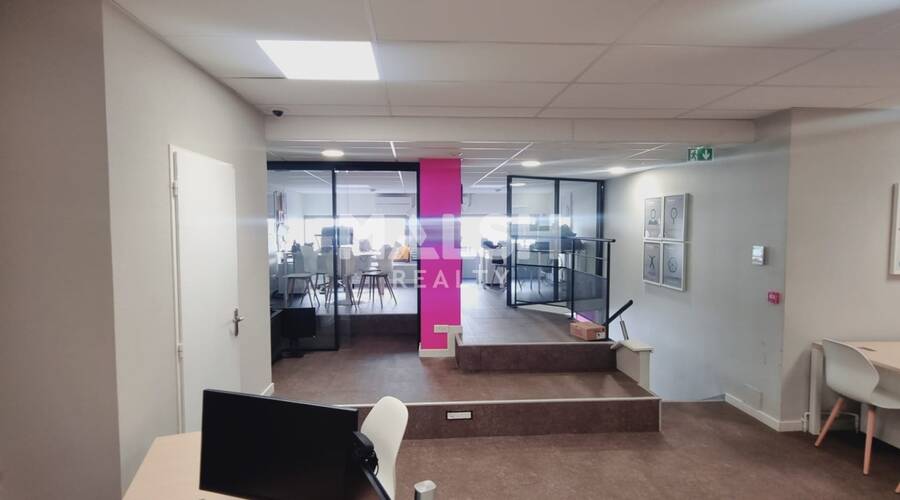 MALSH Realty & Property - Local commercial - Carré de Soie / Grand Clément / Bel Air - Villeurbanne - 6