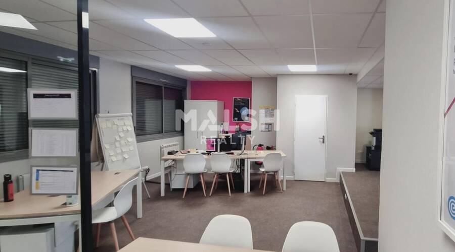 MALSH Realty & Property - Local commercial - Carré de Soie / Grand Clément / Bel Air - Villeurbanne - 7