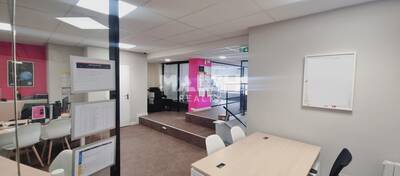 MALSH Realty & Property - Local commercial - Carré de Soie / Grand Clément / Bel Air - Villeurbanne - 5