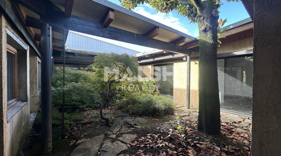 MALSH Realty & Property - Local d'activités - Plateau Nord / Val de Saône - Rillieux-la-Pape - 11