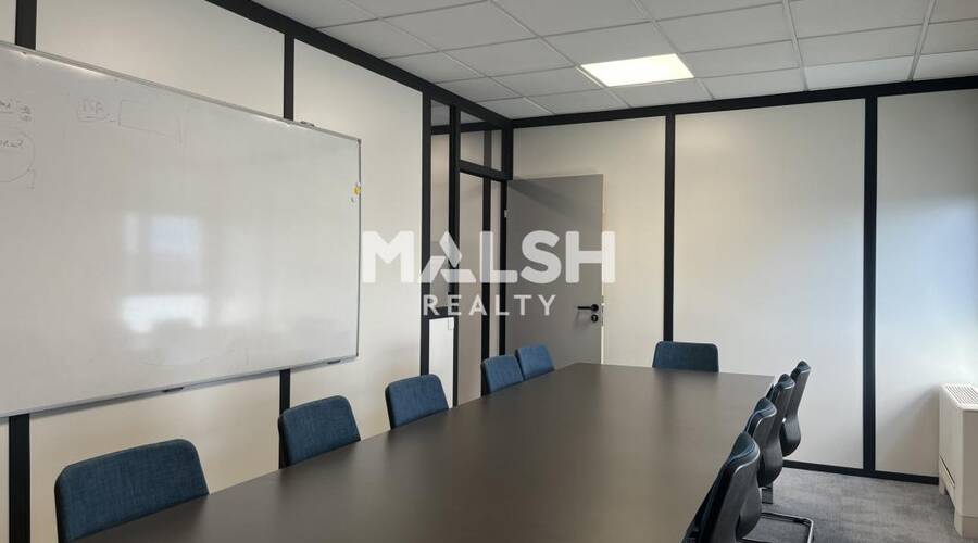 MALSH Realty & Property - Bureau - Extérieurs NORD (Villefranche / Belleville) - Limas - 2