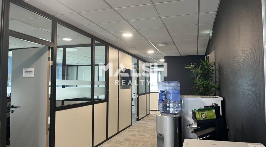 MALSH Realty & Property - Bureau - Extérieurs NORD (Villefranche / Belleville) - Limas - 8