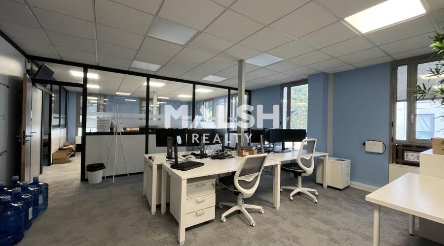 MALSH Realty & Property - Bureau - Extérieurs NORD (Villefranche / Belleville) - Limas - 11