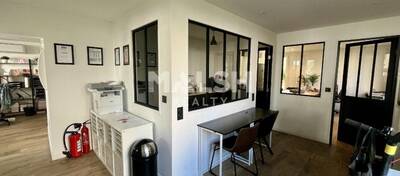MALSH Realty & Property - Local commercial - Lyon 8°/ Hôpitaux - Lyon 8 - 4
