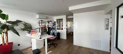 MALSH Realty & Property - Local commercial - Lyon 8°/ Hôpitaux - Lyon 8 - 3