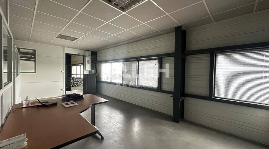 MALSH Realty & Property - Local d'activités - Extérieurs NORD (Villefranche / Belleville) - Saint-André-de-Corcy - 7