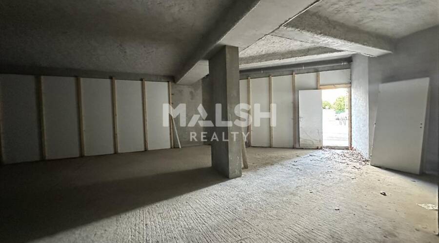 MALSH Realty & Property - Local commercial - Extérieurs NORD (Villefranche / Belleville) - Villefranche-sur-Saône - 2