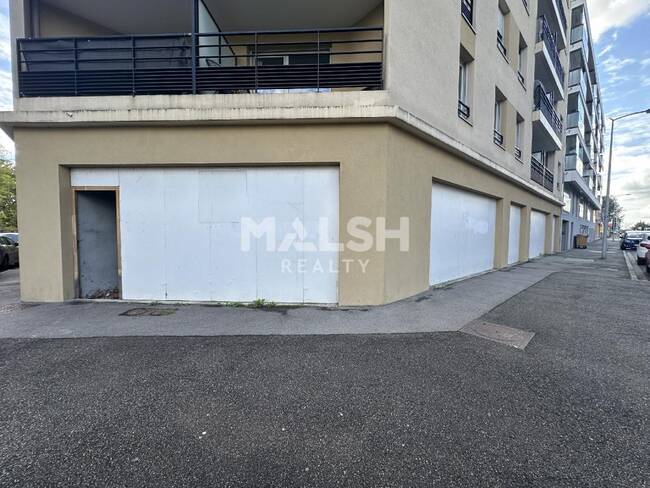 MALSH Realty & Property - Local commercial - Extérieurs NORD (Villefranche / Belleville) - Villefranche-sur-Saône - 1