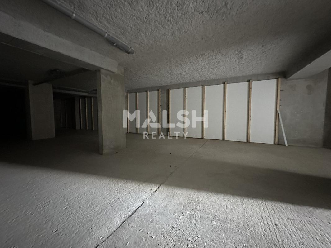 MALSH Realty & Property - Local commercial - Extérieurs NORD (Villefranche / Belleville) - Villefranche-sur-Saône - 3