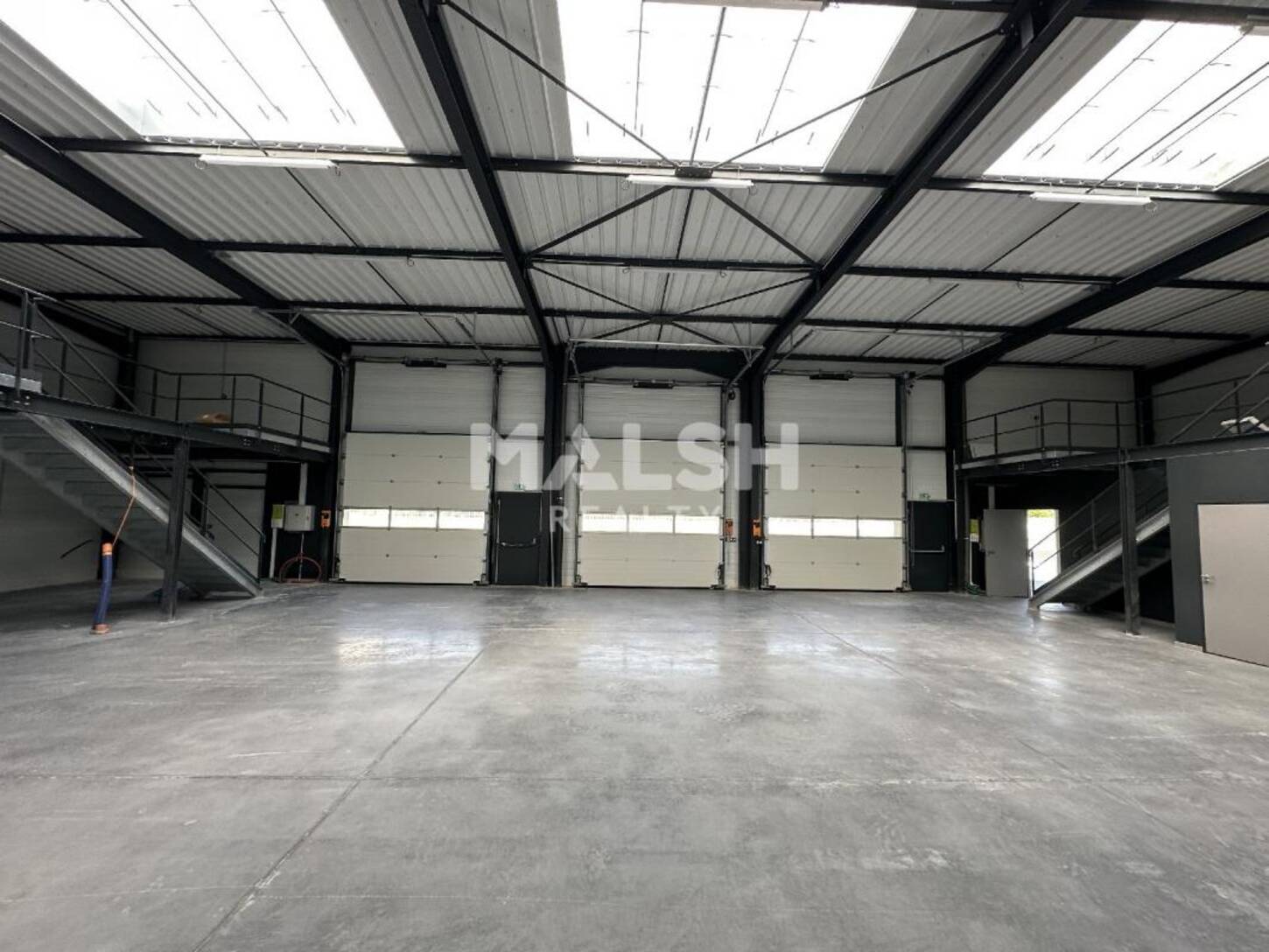 MALSH Realty & Property - Local d'activités - Extérieurs SUD  (Vallée du Rhône) - Luzinay - 2