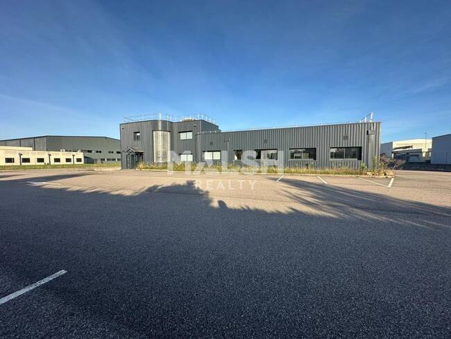 MALSH Realty & Property - Local d'activités - Extérieurs NORD (Villefranche / Belleville) - Saint-André-de-Corcy - 1