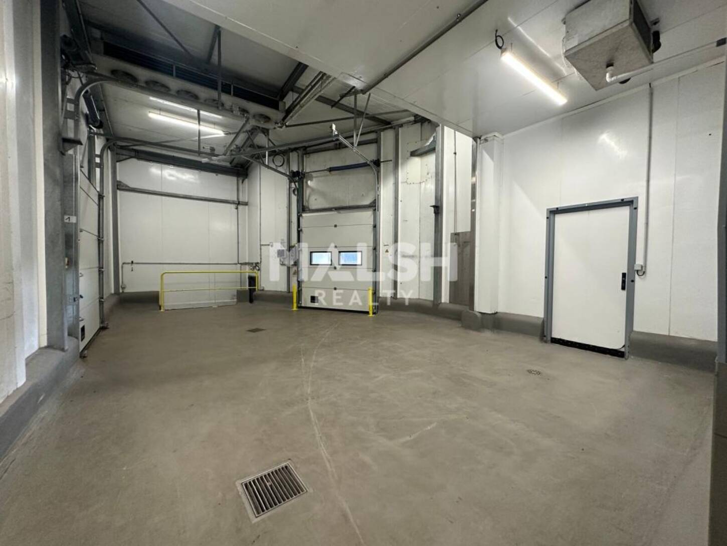 MALSH Realty & Property - Local d'activités - Extérieurs NORD (Villefranche / Belleville) - Saint-André-de-Corcy - 2