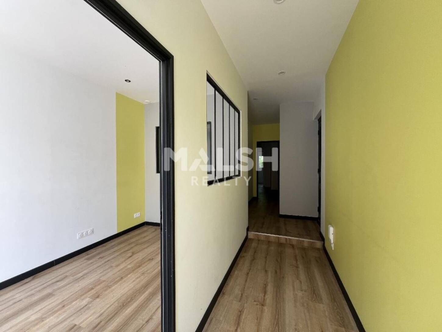 MALSH Realty & Property - Local commercial - Carré de Soie / Grand Clément / Bel Air - Villeurbanne - 2