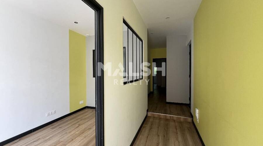 MALSH Realty & Property - Local commercial - Carré de Soie / Grand Clément / Bel Air - Villeurbanne - 2