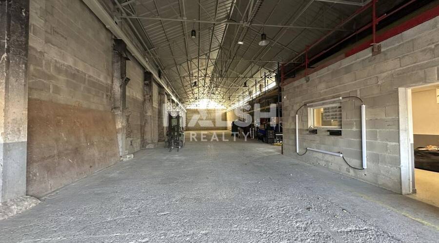 MALSH Realty & Property - Local d'activités - Lyon EST (St Priest /Mi Plaine/ A43 / Eurexpo) - Chassieu - 4