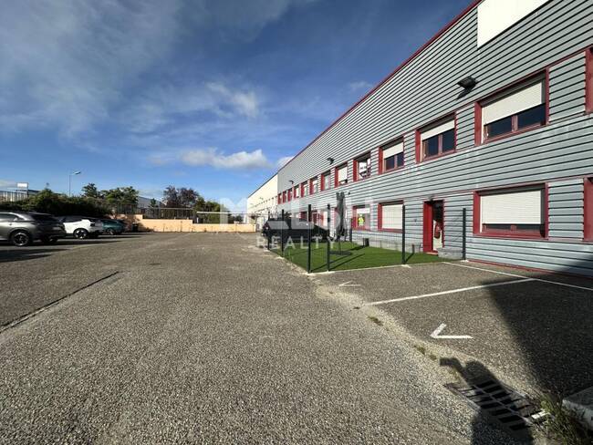 MALSH Realty & Property - Local d'activités - Plateau Nord / Val de Saône - Caluire-et-Cuire - 1