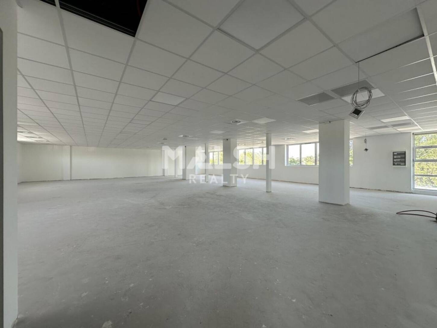 MALSH Realty & Property - Bureau - Extérieurs NORD (Villefranche / Belleville) - Villefranche-sur-Saône - 2