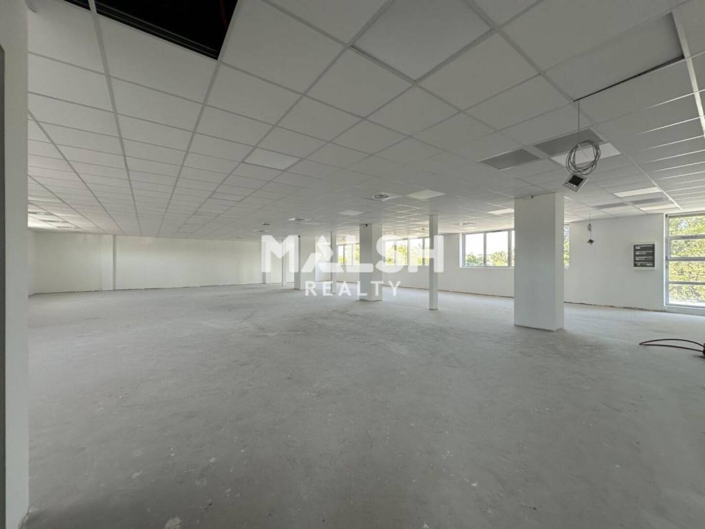 MALSH Realty & Property - Bureau - Extérieurs NORD (Villefranche / Belleville) - Villefranche-sur-Saône - 2