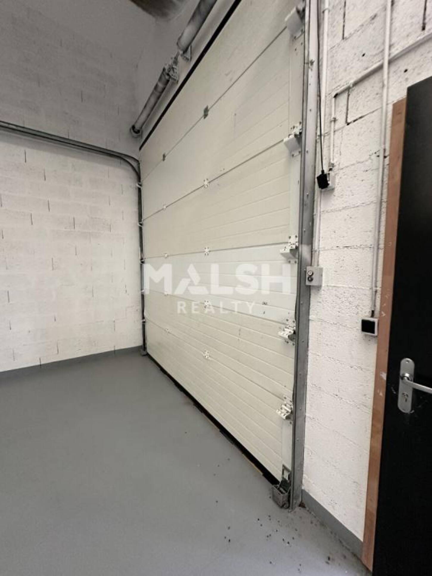 MALSH Realty & Property - Local d'activités - Lyon EST (St Priest /Mi Plaine/ A43 / Eurexpo) - Saint-Priest - 2