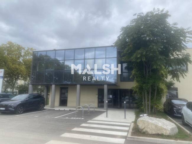 MALSH Realty & Property - Bureau - Carré de Soie / Grand Clément / Bel Air - Vaulx-en-Velin - 1