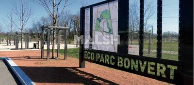 MALSH Realty & Property - Terrain - Nord 42 - Mably - 2