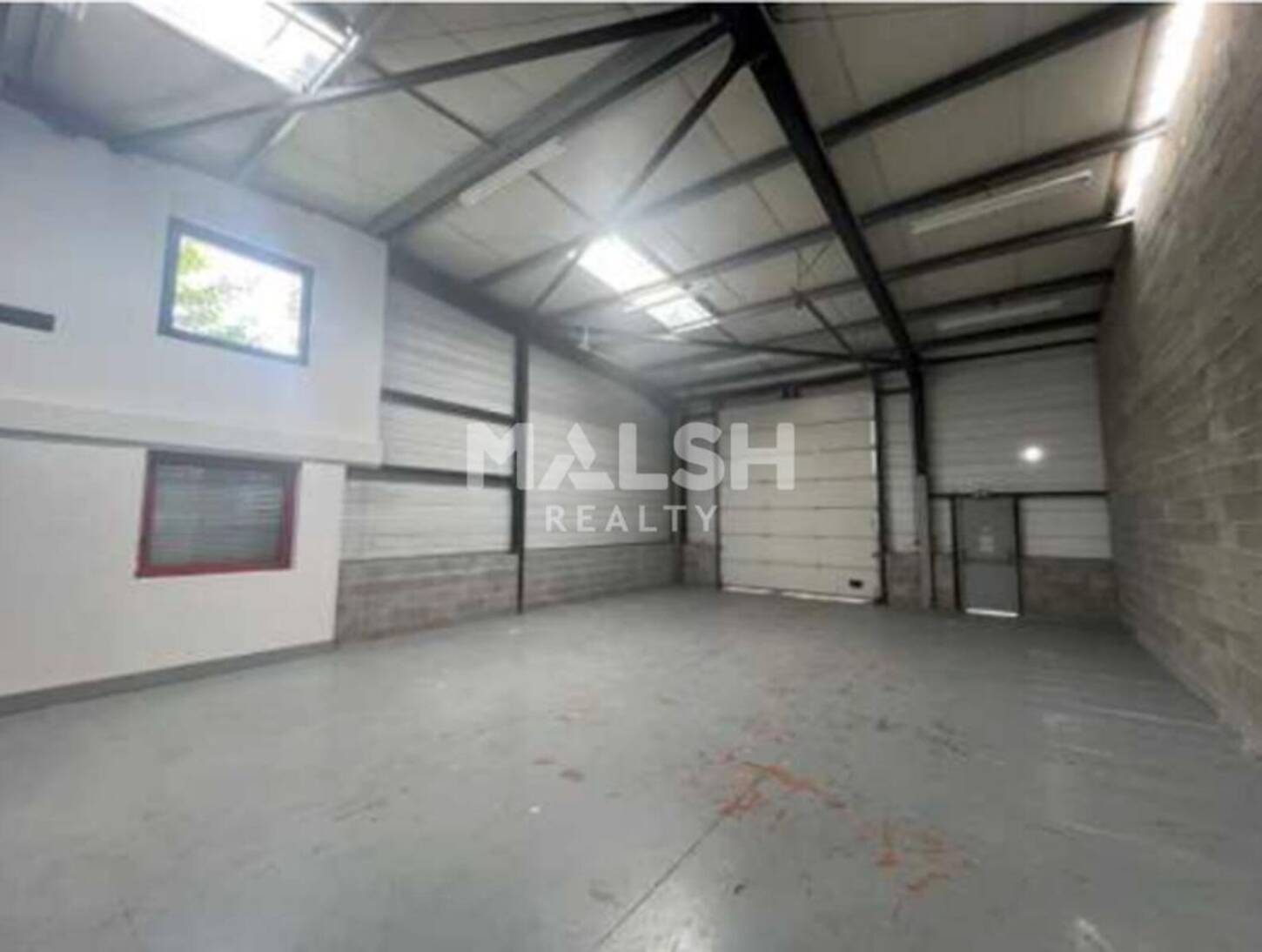 MALSH Realty & Property - Local d'activités - Carré de Soie / Grand Clément / Bel Air - Vaulx-en-Velin - 2