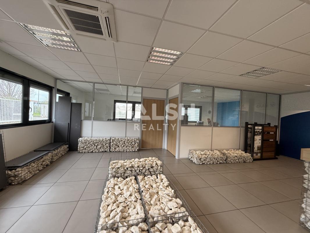 MALSH Realty & Property - Local d'activités - Lyon Nord Est (Rhône Amont) - Meyzieu - 3