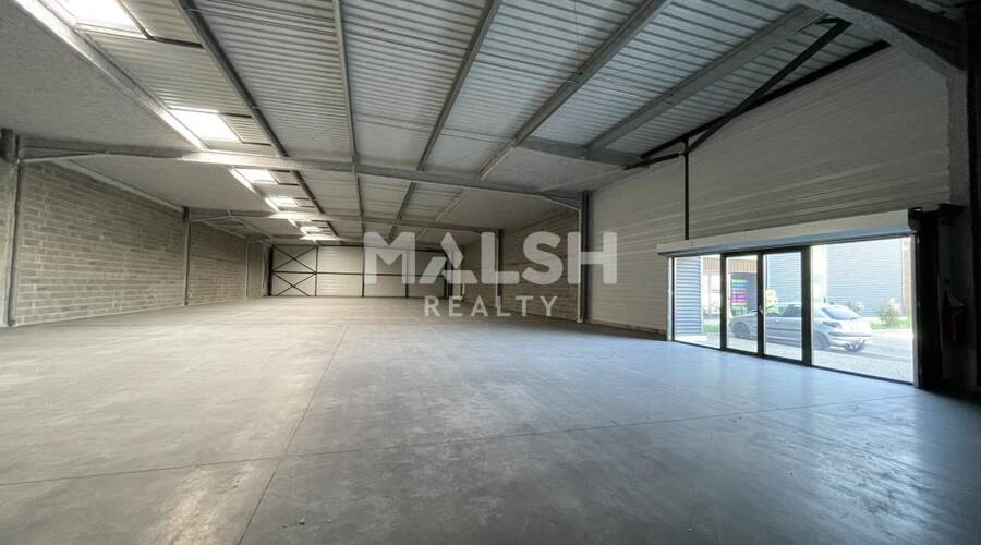 MALSH Realty & Property - Local commercial - Extérieurs NORD (Villefranche / Belleville) - Anse - 5