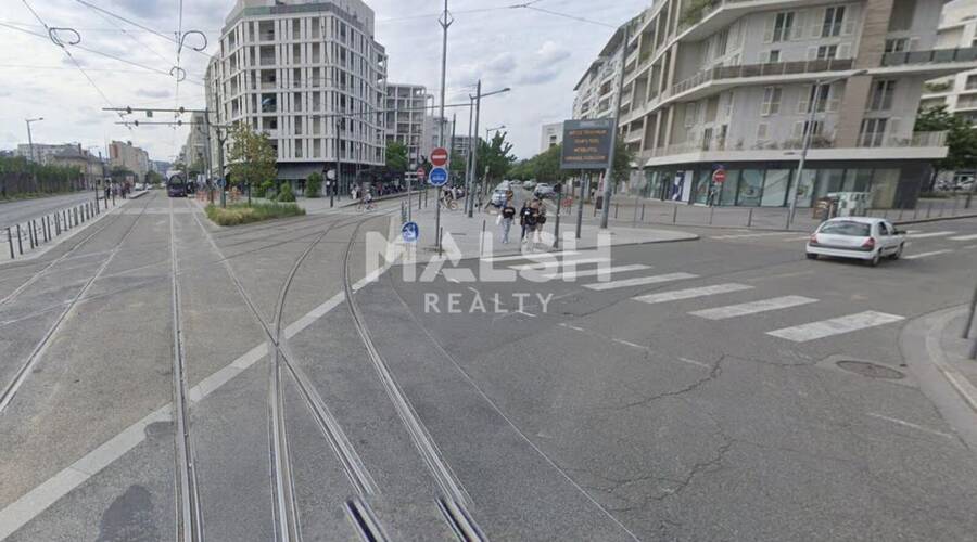 MALSH Realty & Property - Local commercial - Lyon 8°/ Hôpitaux - Lyon 8 - 3