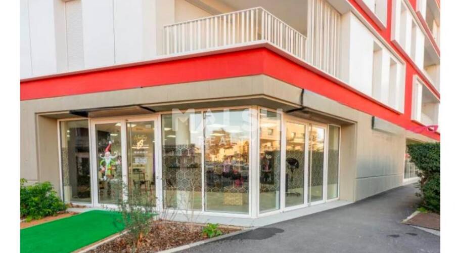 MALSH Realty & Property - Local commercial - Nord Isère ( Ile d'Abeau / St Quentin Falavier ) - Frontonas - 1