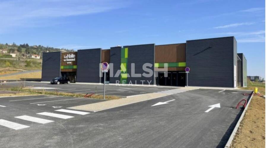 MALSH Realty & Property - Local commercial - Extérieurs NORD (Villefranche / Belleville) - Anse - 5