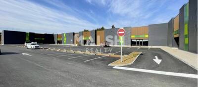 MALSH Realty & Property - Local commercial - Extérieurs NORD (Villefranche / Belleville) - Anse - 6