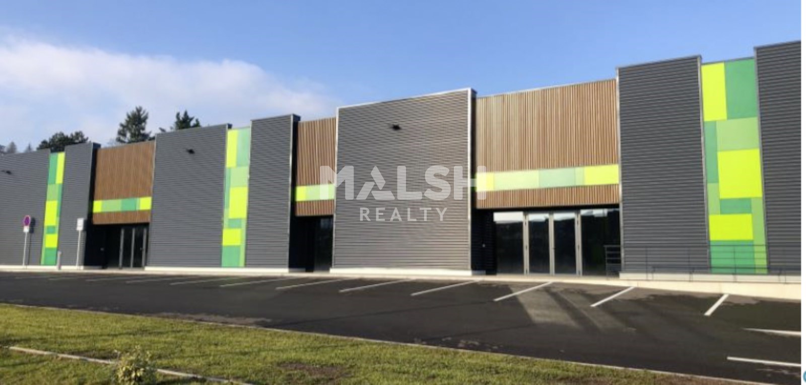 MALSH Realty & Property - Local commercial - Extérieurs NORD (Villefranche / Belleville) - Anse - 7