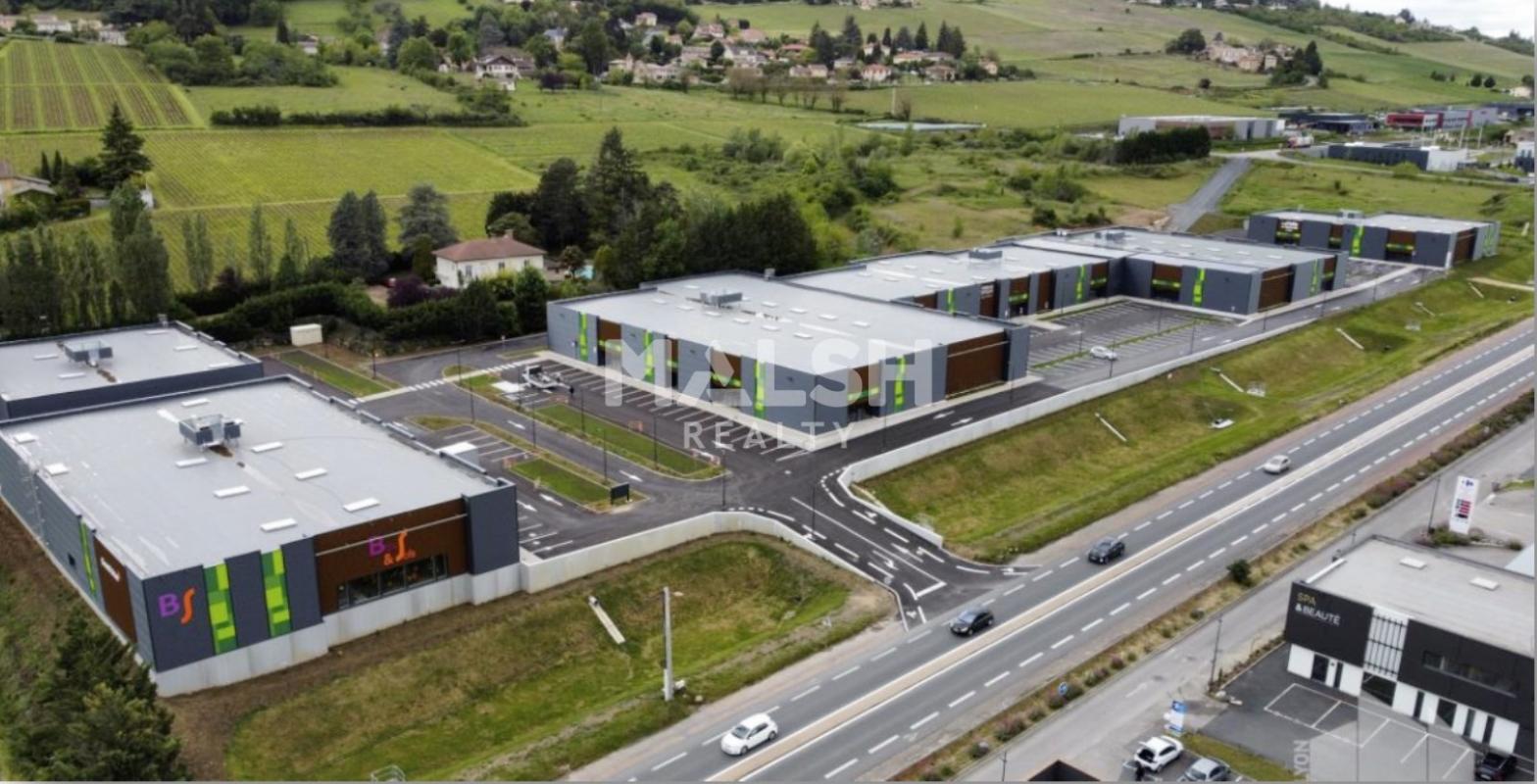 MALSH Realty & Property - Local commercial - Extérieurs NORD (Villefranche / Belleville) - Anse - 9