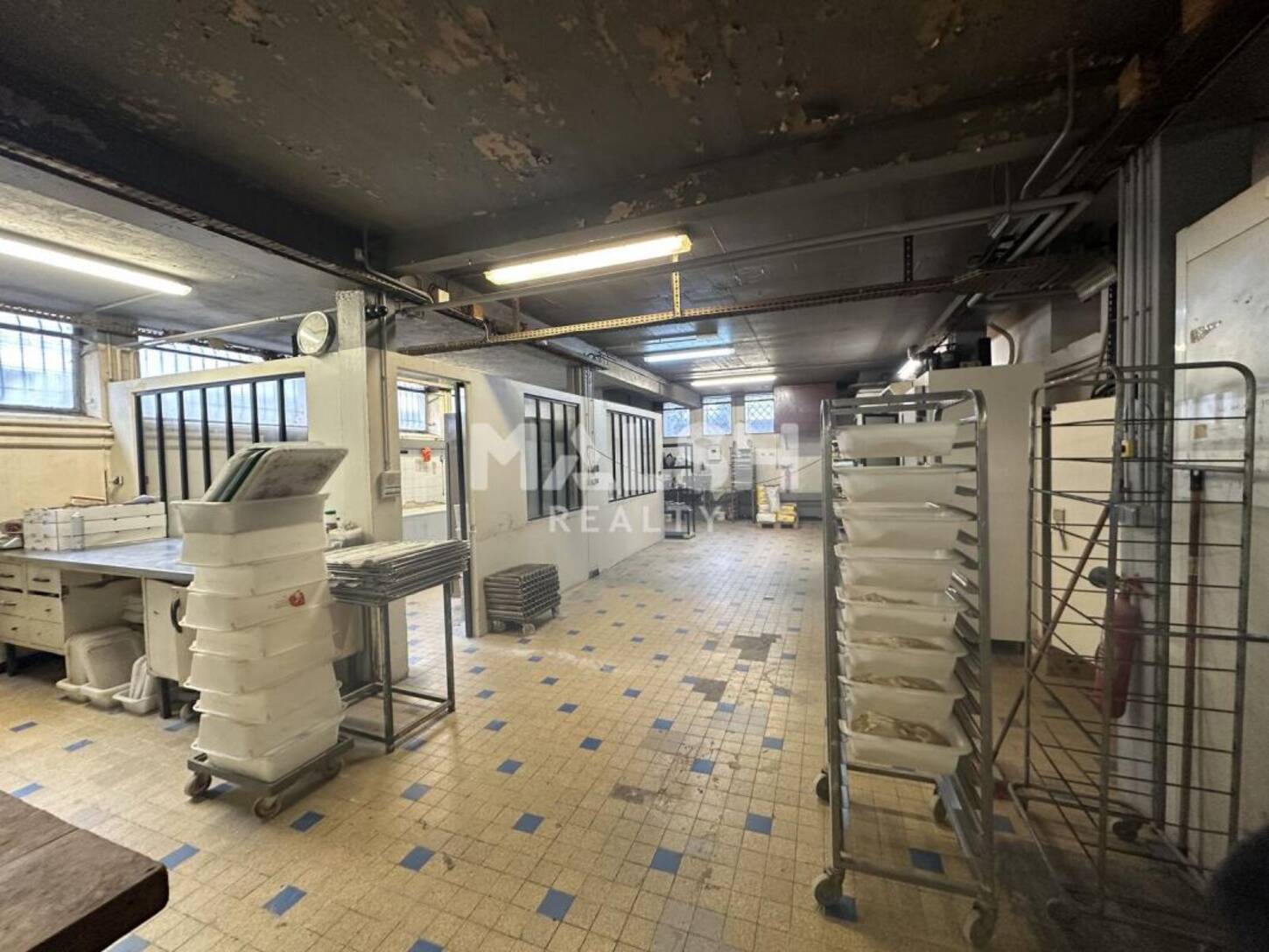 MALSH Realty & Property - Local commercial - Lyon 4° - Lyon 4 - 2