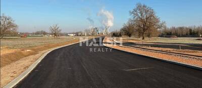 MALSH Realty & Property - Terrain - Nord 42 - Roanne - 1