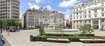 MALSH Realty & Property - Local commercial - Lyon - Presqu'île - Lyon 2 - 4