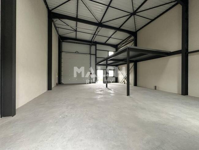 MALSH Realty & Property - Local d'activités - Extérieurs NORD (Villefranche / Belleville) - Saint-Étienne-la-Varenne - 1