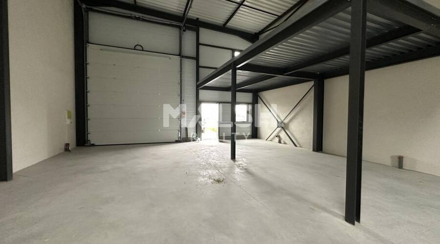 MALSH Realty & Property - Local d'activités - Extérieurs NORD (Villefranche / Belleville) - Saint-Étienne-la-Varenne - 3