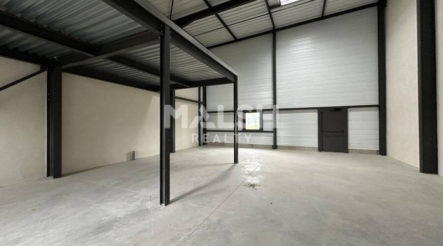 MALSH Realty & Property - Local d'activités - Extérieurs NORD (Villefranche / Belleville) - Saint-Étienne-la-Varenne - 4