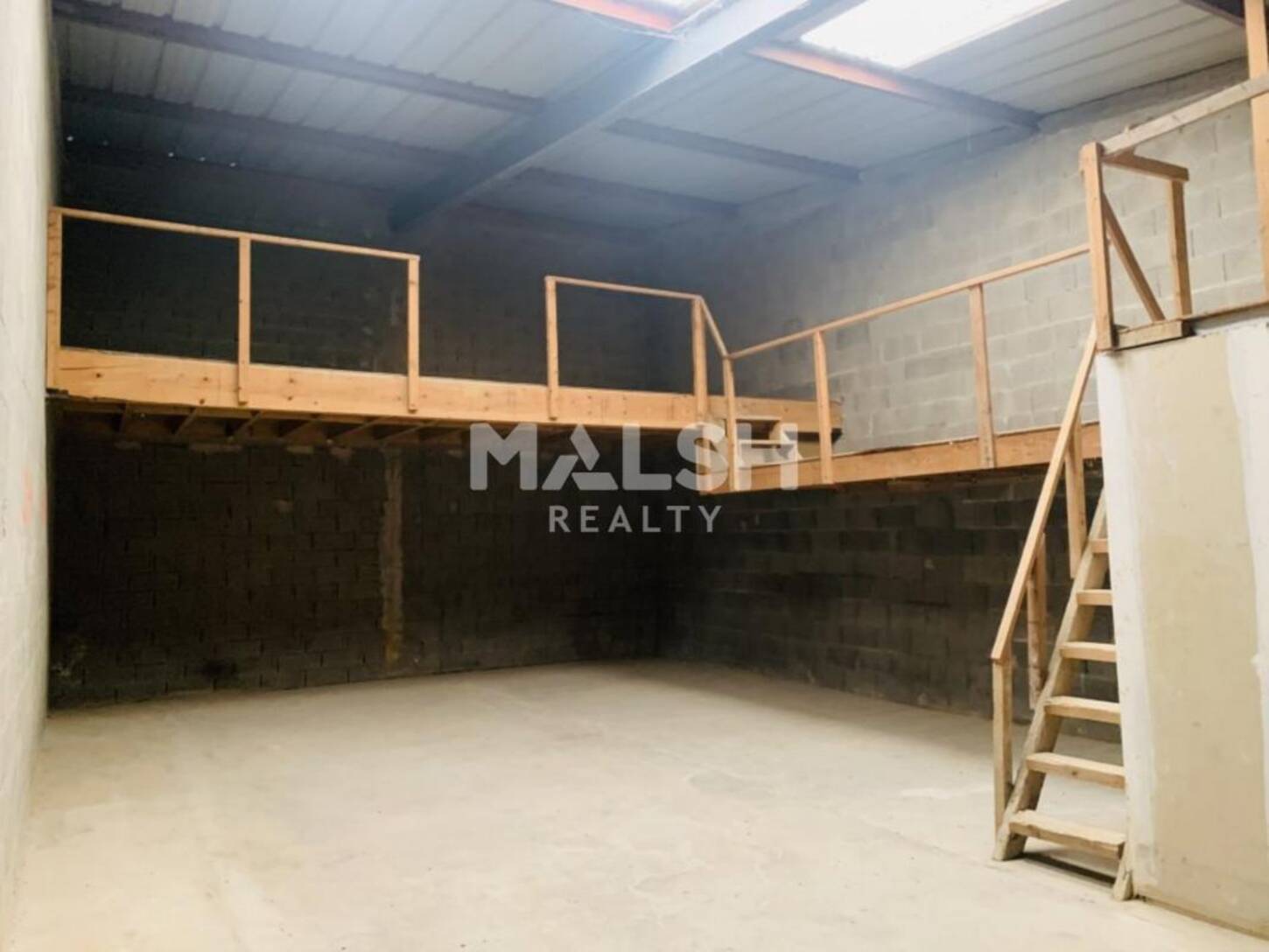 MALSH Realty & Property - Local d'activités - Extérieurs SUD  (Vallée du Rhône) - Communay - 2