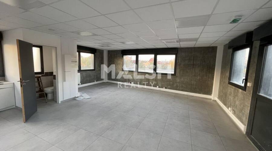 MALSH Realty & Property - Local d'activités - Carré de Soie / Grand Clément / Bel Air - Villeurbanne - 13