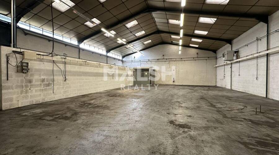 MALSH Realty & Property - Local d'activités - Lyon Nord Est (Rhône Amont) - Décines-Charpieu - 7