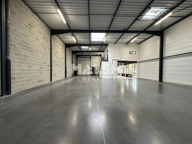 MALSH Realty & Property - Local d'activités - Lyon EST (St Priest /Mi Plaine/ A43 / Eurexpo) - Genas - 1