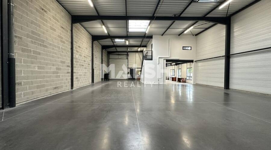 MALSH Realty & Property - Local d'activités - Lyon EST (St Priest /Mi Plaine/ A43 / Eurexpo) - Genas - 1