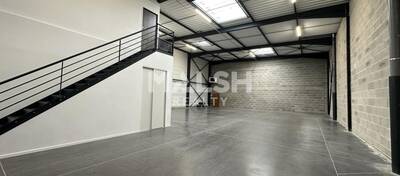 MALSH Realty & Property - Local d'activités - Lyon EST (St Priest /Mi Plaine/ A43 / Eurexpo) - Genas - 4