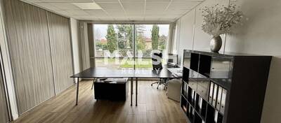 MALSH Realty & Property - Bureau - Carré de Soie / Grand Clément / Bel Air - Vaulx-en-Velin - 3