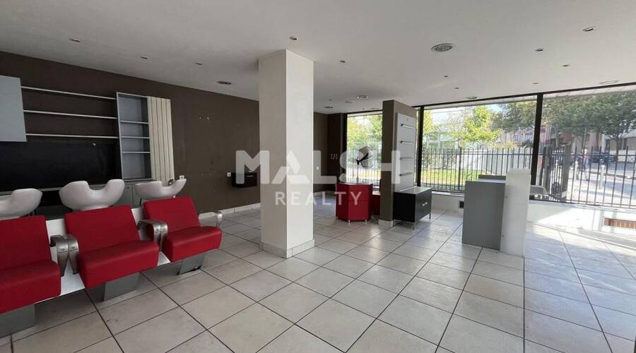 MALSH Realty & Property - Local commercial - Carré de Soie / Grand Clément / Bel Air - Villeurbanne - 4