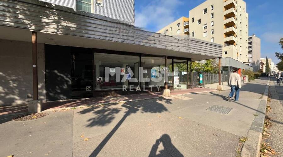 MALSH Realty & Property - Local commercial - Carré de Soie / Grand Clément / Bel Air - Villeurbanne - 7